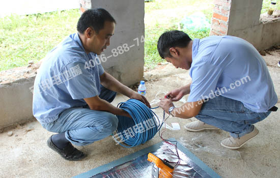 �z��l(f��)����|����ֵ�Ƿ�ͳ��Sֵ��ͬ��ӛ䛔�(sh��)��(j��)