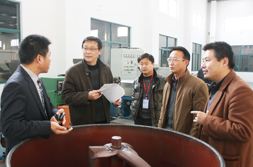 �鿴늰���(xi��ng)Ŀ�\(y��n)�Р�r