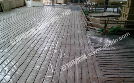 安裝發(fā)熱電纜