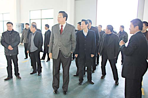 參觀生產(chǎn)車間