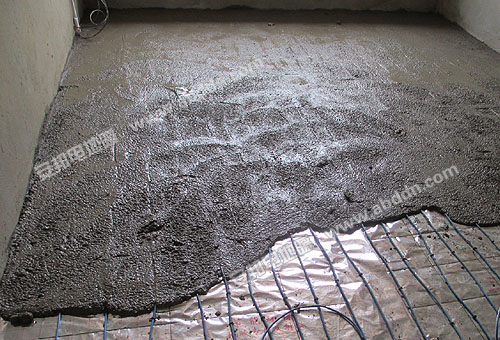 覆蓋3.5cm左右的混凝土層